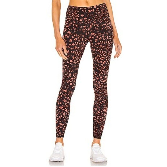 Varley Luna Legging in Red Textured Animal Small - Picture 2 of 7